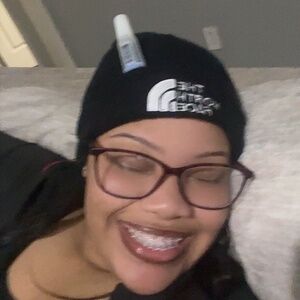 Meet your Posher, Tayla